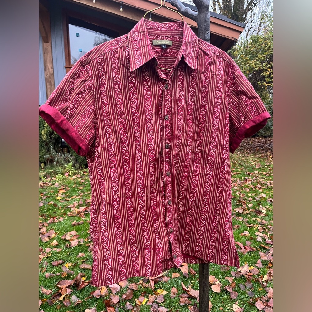 Stylish Red Patterned Casual Shirt